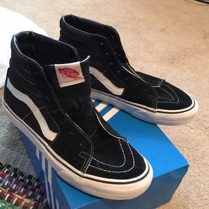 high top old skool black vans